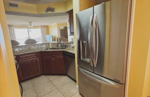 Seawinds Condo Condo | Direct Oceanfront 2-bedroom condo with pool, washer & dryer in Ormond Beach
