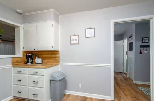 Jacksonville House | Double Diamond Rentals- Remodeled spacious 4bd-AFB