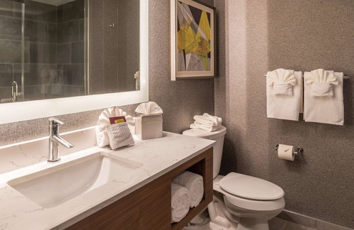 Lafayette Hotel | Doubletree by Hilton Lafayette East, IN