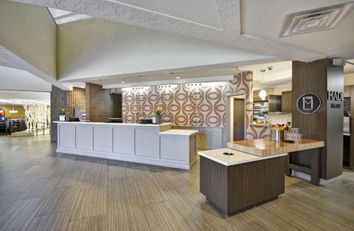 North Mountain Hotel | DoubleTree by Hilton Phoenix North