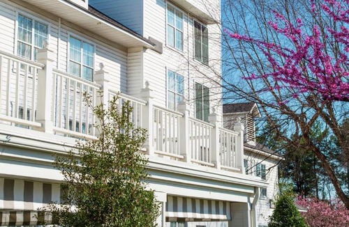 Durham Hotel | DoubleTree by Hilton Raleigh Durham Airport at Research Triangle Park