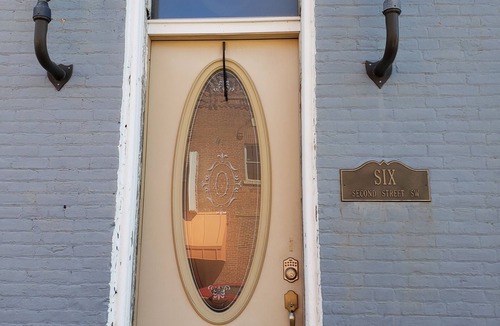Chatfield Villa | Downtown Chatfield-Lovely 2nd Fl Loft (2 Bdrm/1 bath) w/Private Deck