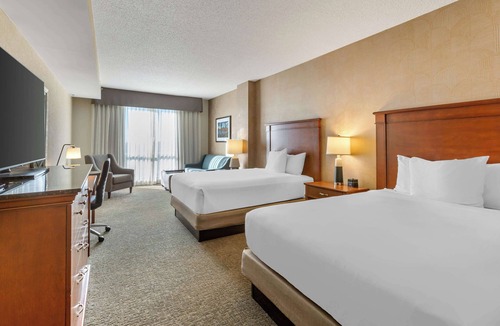 Tempe Hotel | Drury Plaza Hotel Phoenix Tempe