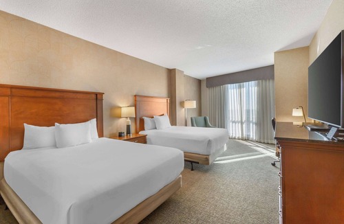 Tempe Hotel | Drury Plaza Hotel Phoenix Tempe