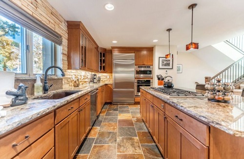 Keystone House | E28-3
