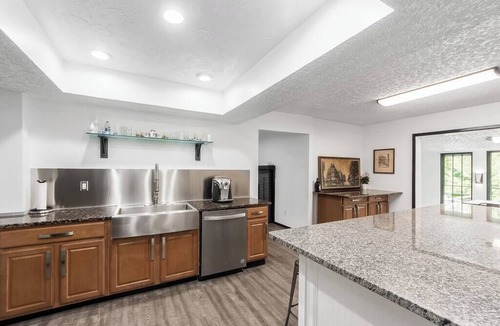 Northeast Columbus House | ★Easton Waterfront: Boat, Fish, Theatre, Barcade★