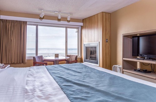 Seaside Hotel | Ebb Tide Oceanfront Inn