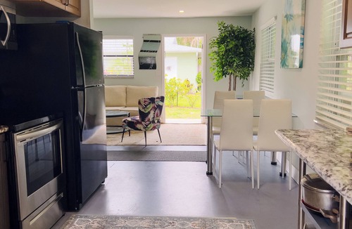Royal Harbor House | Entire Duplex: Prime Location & 4 Beach Cruisers