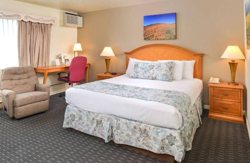 Solvang Hotel | Excellent Choice! Continental Breakfast & Parking, Visit Alisal Commons Park