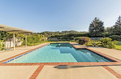 Hope Ranch House | Exclusive Hope Ranch with Private Ocean Beach Access w/Pool