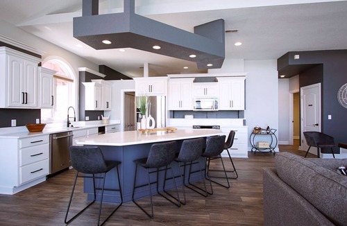 Sunrise Beach House | Executive Getaway close to all the action with Private 2 slip dock