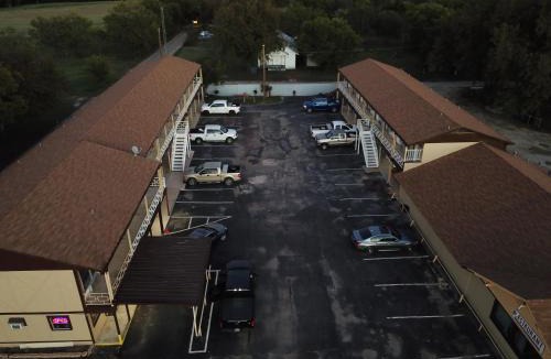 San Saba Hotel | Executive Inn