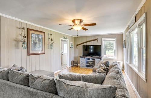 Sparta House | Expansive Yard, Beautiful Views! Sparta Getaway