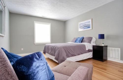 Mapleton/Fall Creek House | Explore Indy in Perfect Location - Cozy 1BR