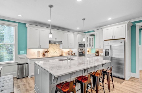 Durham House | Exquisite Downtown Retreat2 Min to DPAC 5 Min Duke
