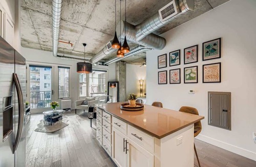 Central Boulder House | Exquisite Peloton Studio w/ Large Balcony