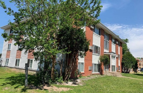 Wenonah Apartment | Extended Stay 2-bedroom full kitchen near MOA/Airport - Garden Level