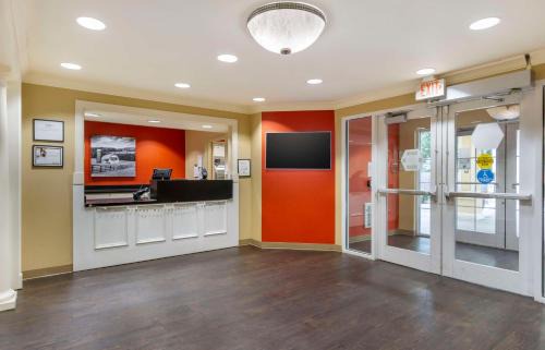 Silver Lake Hotel | Extended Stay America Suites - Seattle - Everett - Silverlake