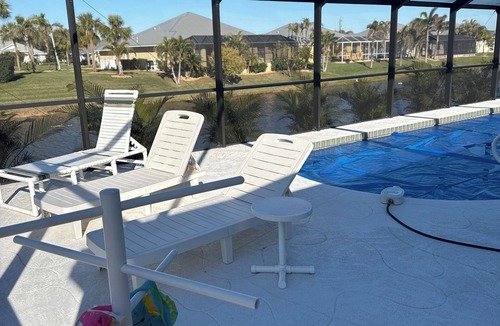 White Marsh House | First coffee, then pool, beaches, fishing, golf, dolphins .