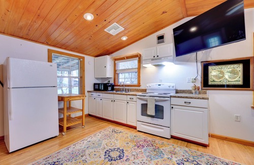 Cross Creek Cottage | Fish, Boat & Explore: Cross Creek Cabin w/Dock!