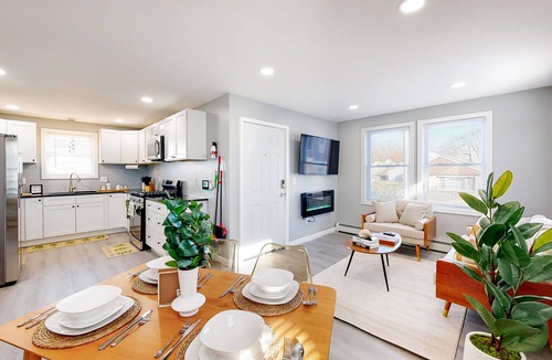 Providence Condo | Five75 Lux - PROV Suite 1 mins away from Federal Hill