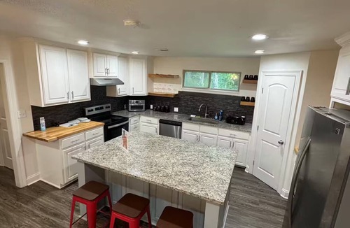 Baker House | Frenchie Baker