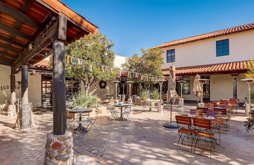 Menlo Park Apartment | Frontdesk | 2 BR Apt close to Downtown