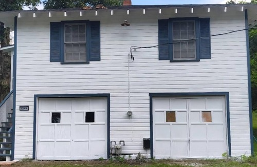 Orangeburg Apartment | Fully furnished cozy 2-bedroom apartment on quiet lot in Orangeburg, SC