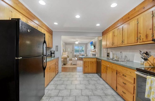 St. Augustine Cottage | Fun Backyard, Close to Downtown, Quiet Neighborhood
