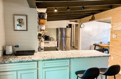 Dan River Cottage | Get Cozy & take in the beauty of Groundhog Mountain @ the Cozy Doe!