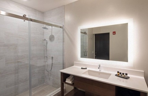 Winters House | Get Ready for Blissful Getaway! Three Modern Units, Pets Allowed, Free Parking!