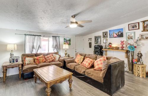 Maricopa House | Great for Families! Mtn-View Getaway in Maricopa