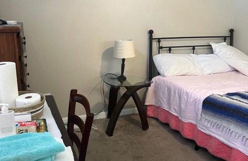 Dacula House | GuestHome
