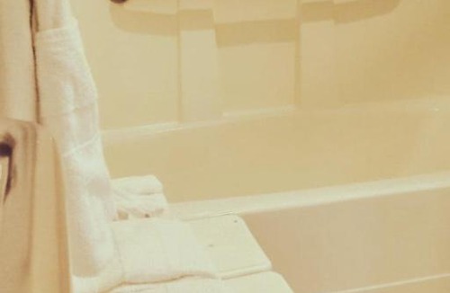 Enumclaw Hotel | GuestHouse Inn Enumclaw