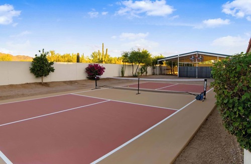 North Scottsdale House | HÓZHÓ Ranch| Pickleball | Golf Sim | Bowling |Pool