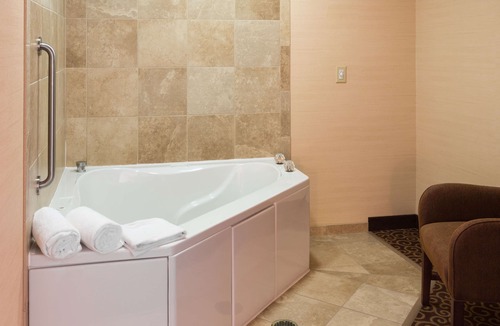 Goshen Hotel | Hampton Inn Goshen