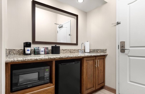 Arroyo Grande Hotel | Hampton Inn & Suites Arroyo Grande/Pismo Beach Area, CA