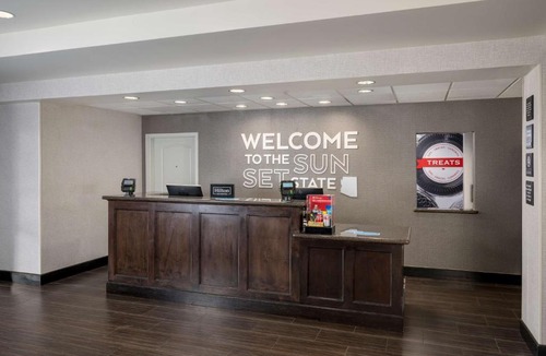 Deer Valley Hotel | Hampton Inn & Suites Phoenix North/Happy Valley