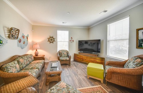 Hampton House | Hampton Luxe Condo By Convention Center & Coliseum