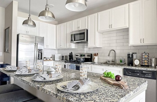 Cornelius Apartment | Herons Cove, Elevator, 4th Floor Views, Gym, Pool