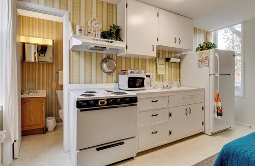 Delphi Apartment | Historic Delphi Studio: Walk to Main St & Creek