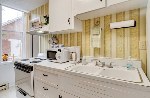 Delphi Apartment | Historic Delphi Studio: Walk to Main St & Creek