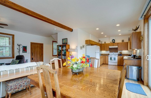 Ocean Park House | Historic District Home - Walk to Willapa Bay!