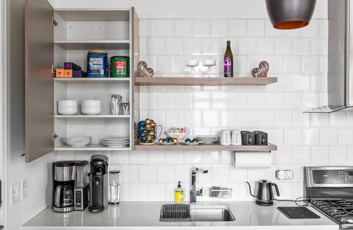 Central Business District Apartment | Historic Downtown - Free Parking Garage - 5 min walk OTR