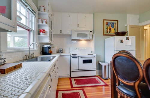 Central Oregon House | Historic Eugene Vacation Rental ~ 6 Mi to UO!