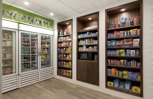 West Bloomington Hotel | Holiday Inn : Bloomington W MSP Airport Area by IHG