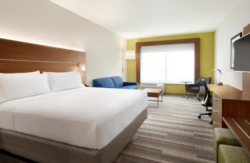 Wilder Hotel | Holiday Inn Express & Suites - Cincinnati South - Wilder by IHG