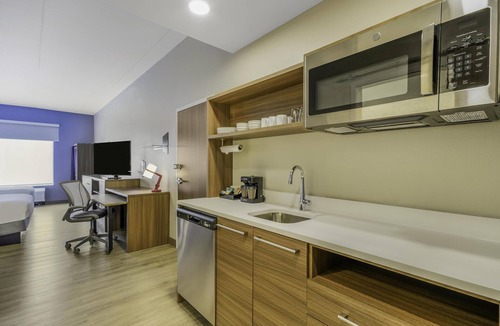Oakley Hotel | Home2 Suites By Hilton Cincinnati Midtown Oakley