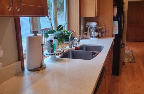 Sequim House | Huckleberry Hideaway | Whole Family Getaway
