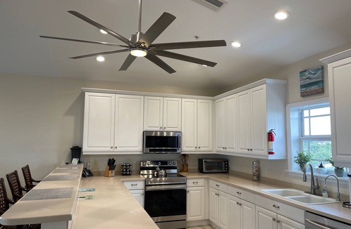 Safety Harbor Club House | HUGE LUXE HOUZ/ELEVATOR/PRIVATE POOL&BEACH ACCESS/+ CLUB AMENITIES/PETS/2CARTS!